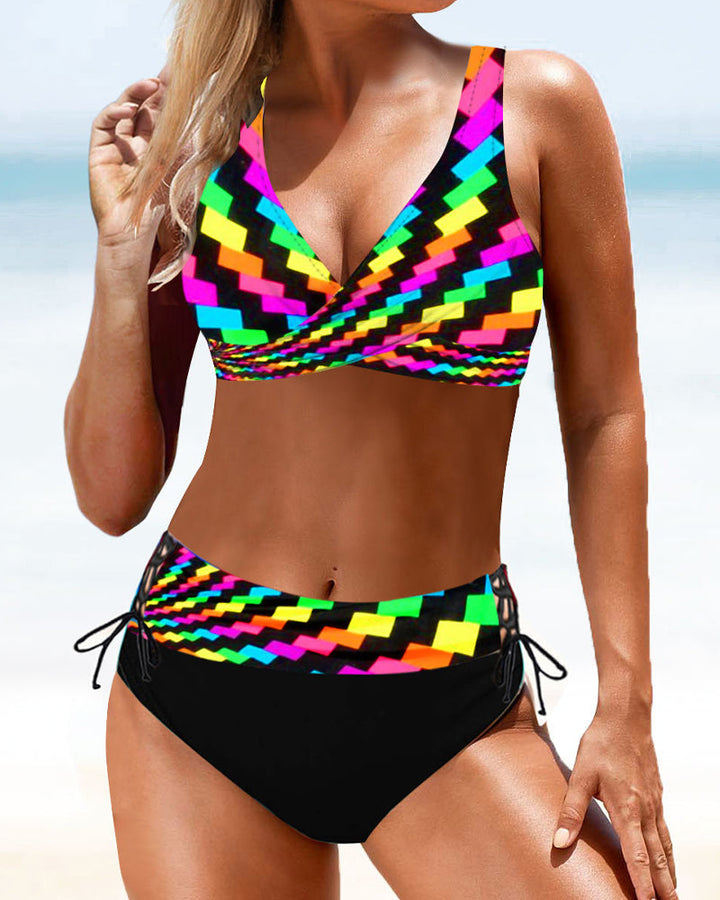 Eva - Iloinen ja värikäs bikini täynnä energiaa