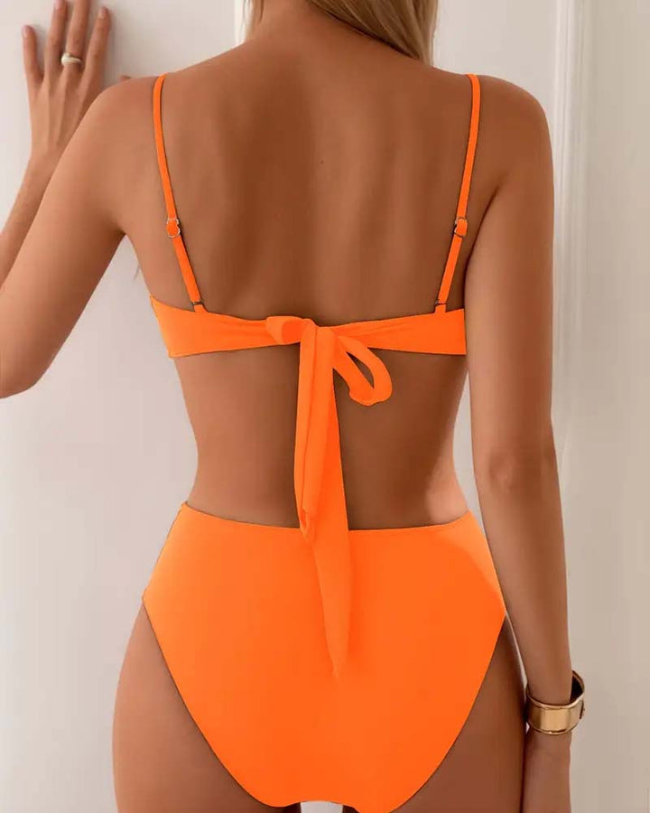 Trendi - Trendikäs kaksiosaisinen bikini modernilla ilmeellä
