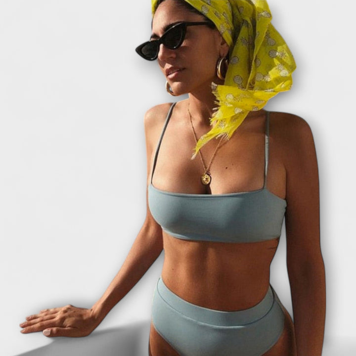 Aili - Bikini pehmeällä kankaalla ja kauniilla istuvuudella