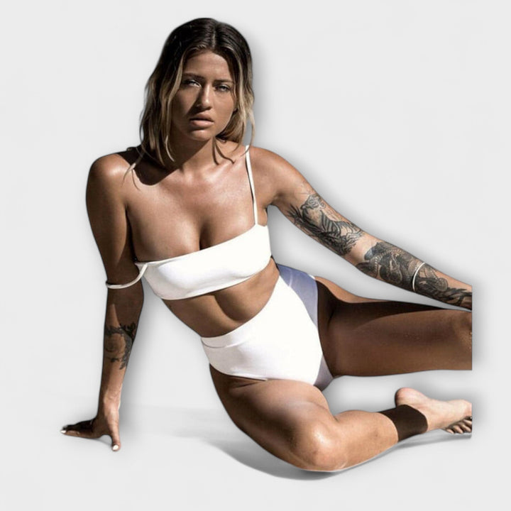 Aili - Bikini pehmeällä kankaalla ja kauniilla istuvuudella