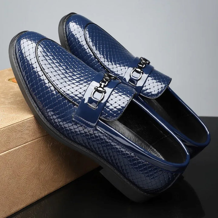 Aatos - Loaferit laadukkaalla pinnalla