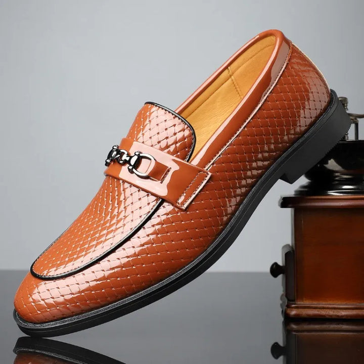 Aatos - Loaferit laadukkaalla pinnalla