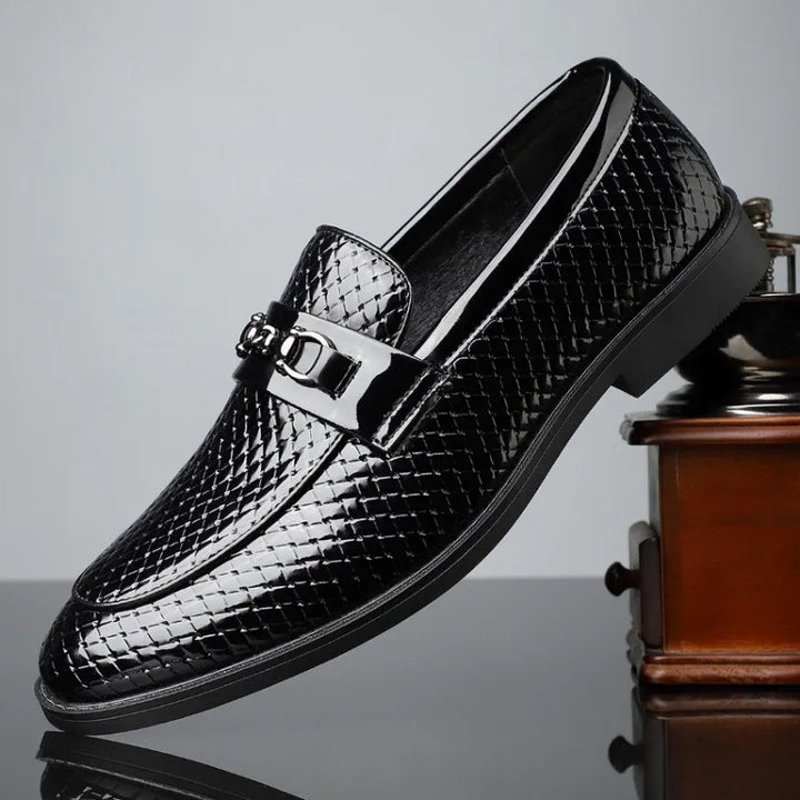 Aatos - Loaferit laadukkaalla pinnalla