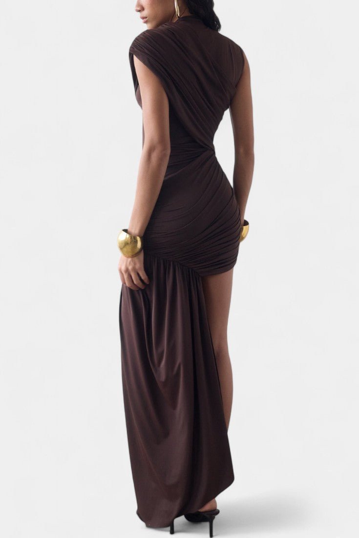 Ilona - Mekko epäsymmetrisellä linjalla